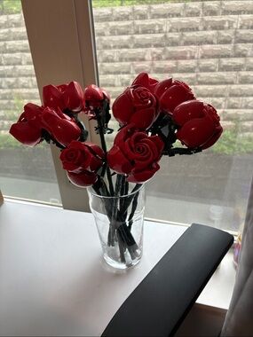 LEGO Red Rose Bouquet